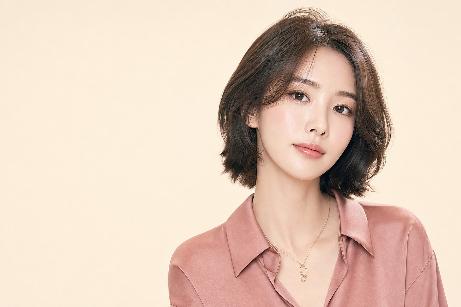 다크써클 원인 진단 포인트 모델 비주얼