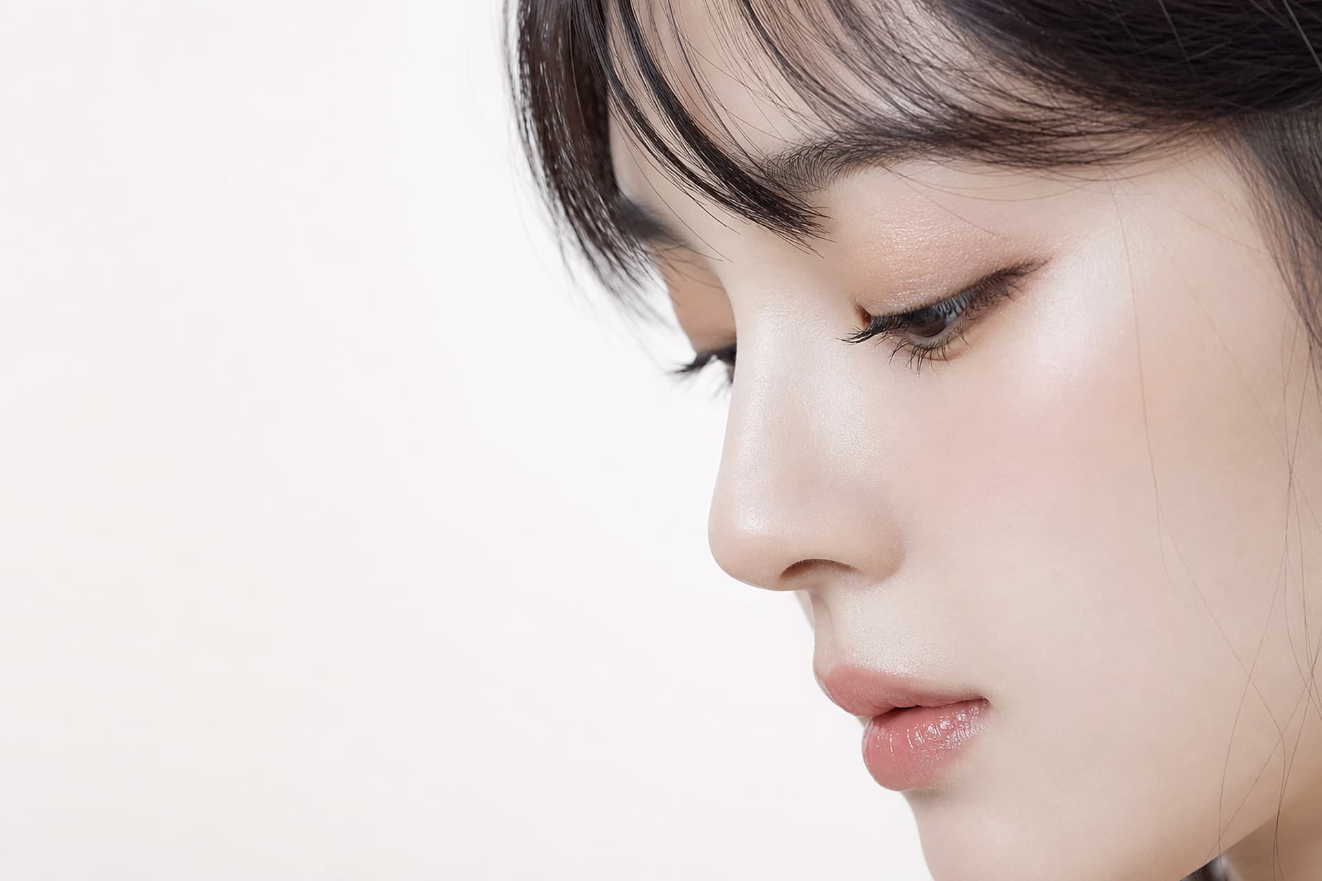 낮은코성형 적응증 안내 모델 비주얼