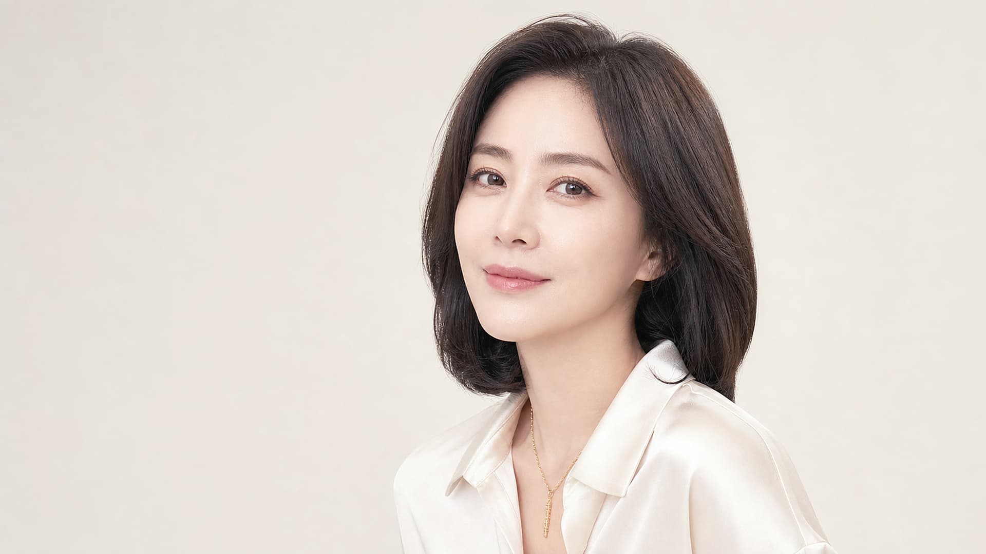울쎄라 리프팅 피부 탄력과 턱선 상담 모델 비주얼